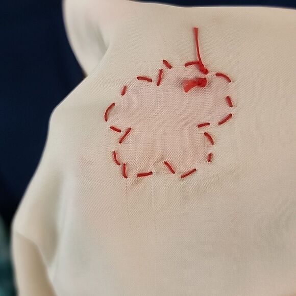 Handmade and lightly embroidered floral table runner or table cover - Picture 6 of 7